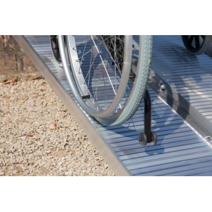 輪椅斜板－無障礙設施